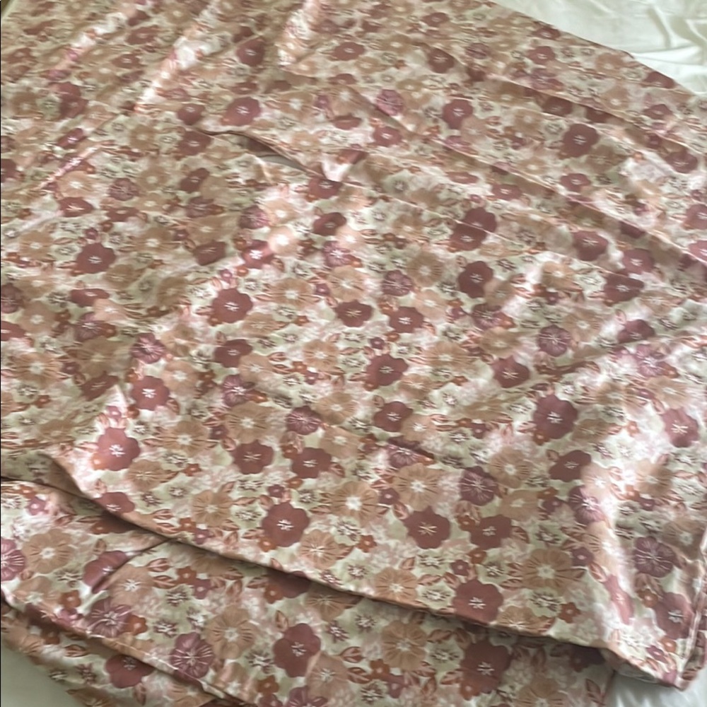 Target Floral Pink Bedding Set Full/Queen - Picture 5 of 9